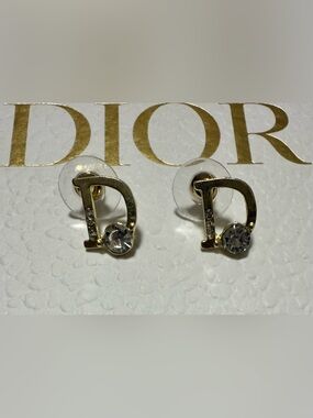 Elegant Gold Letter 'D' Crystal Stud Earrings